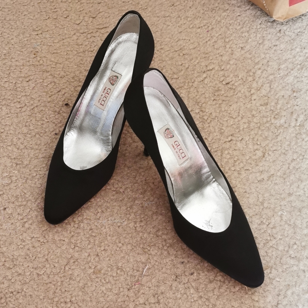 Gucci silk heels
